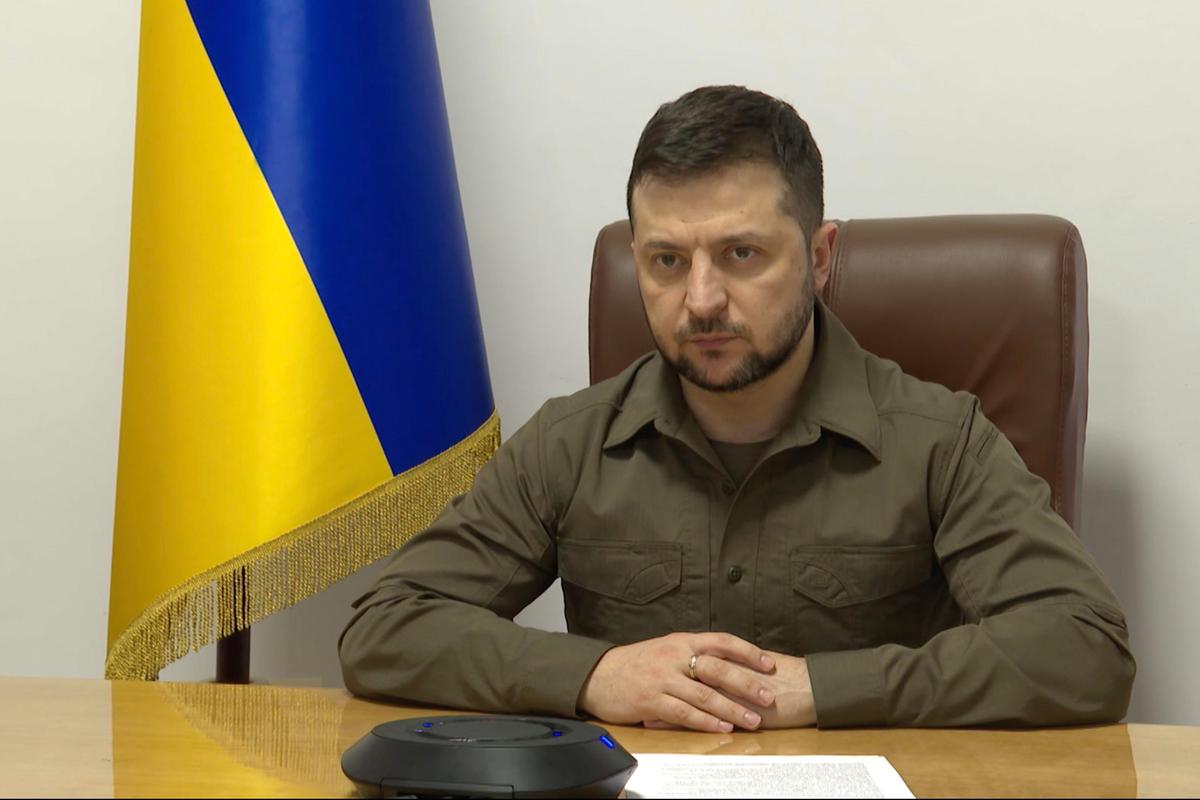 Ucraina, Zelensky: "Vittoria difficile e sanguinosa, ma vinceremo con la diplomazia"