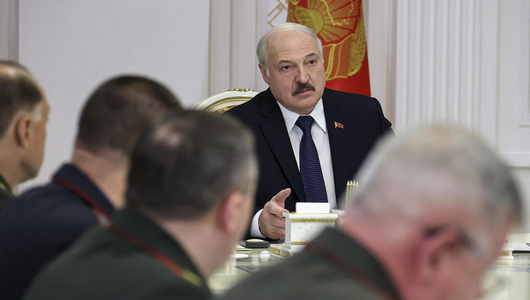 Ucraina, Lukashenko: "Fermiamoci prima del disastro nucleare, serve la pace" Ucraina, Lukashenko: "Fermiamoci prima del disastro nucleare, serve la pace"