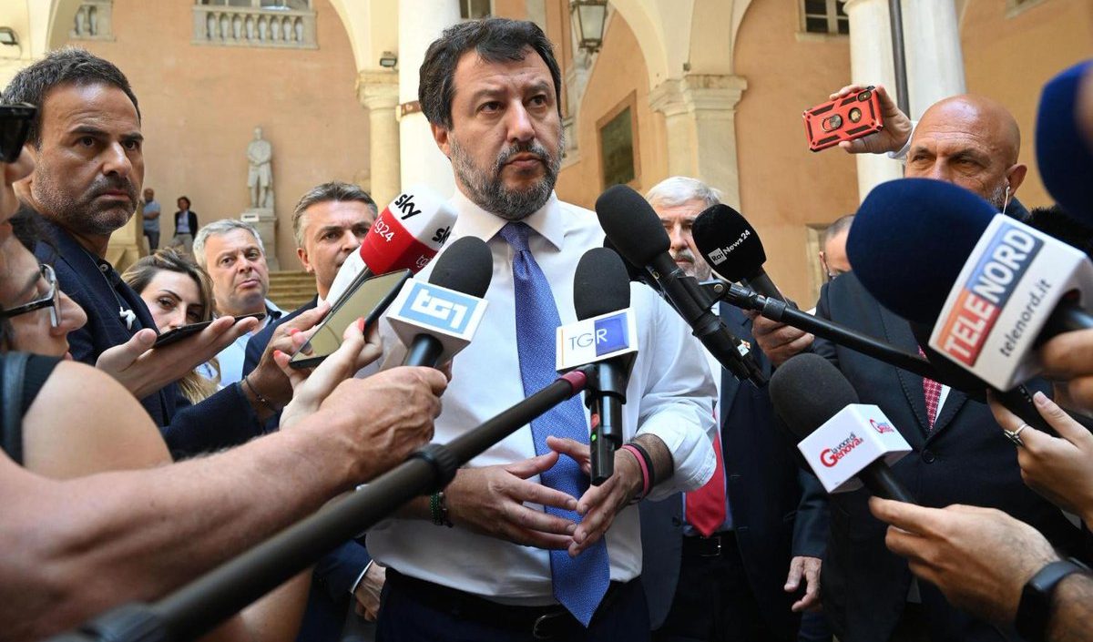 Salvini lo sconfitto cerca di giustificarsi: "Il viaggio a Mosca non ha portato e non ha tolto un voto"