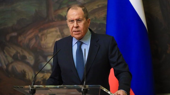Lavrov nega ancora la strage di Bucha e fa lo sprezzante con la Ue: "I contatti con loro non sono la nostra priorità"