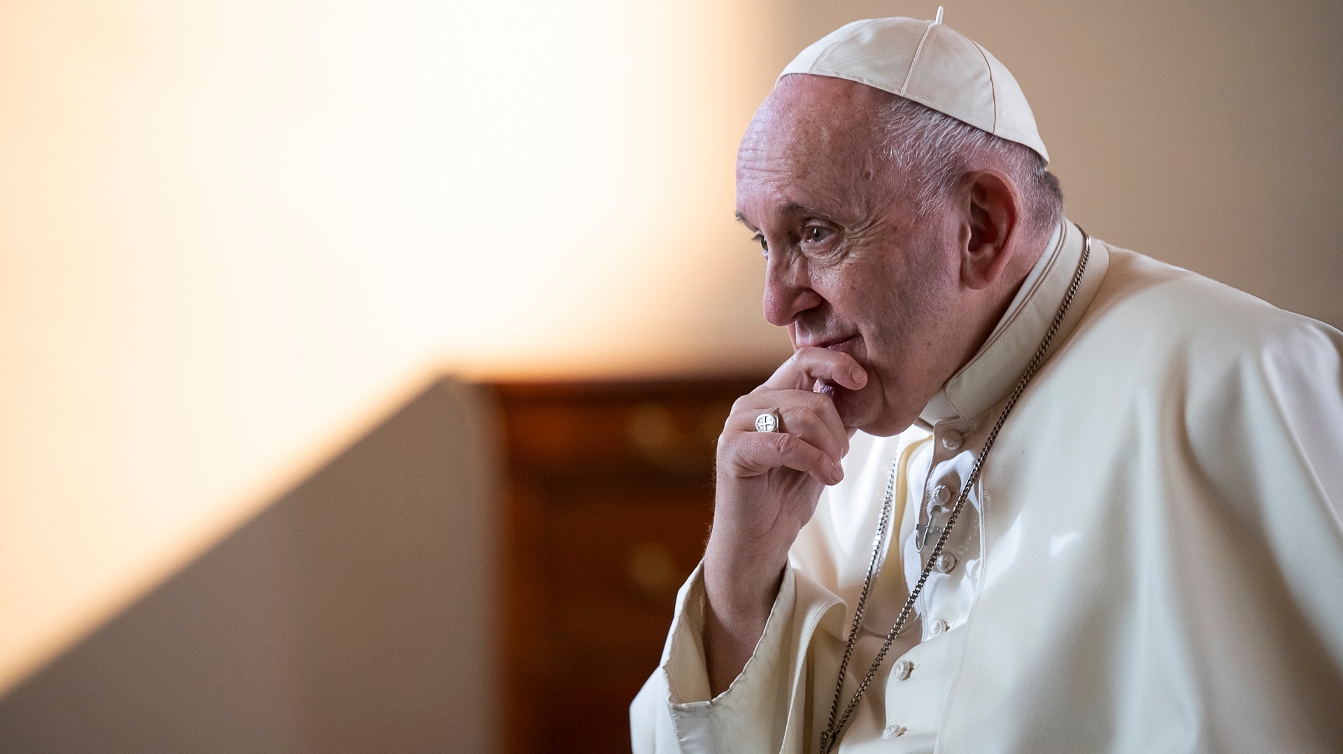 Papa Francesco: "Misericordia per il martoriato popolo ucraino"