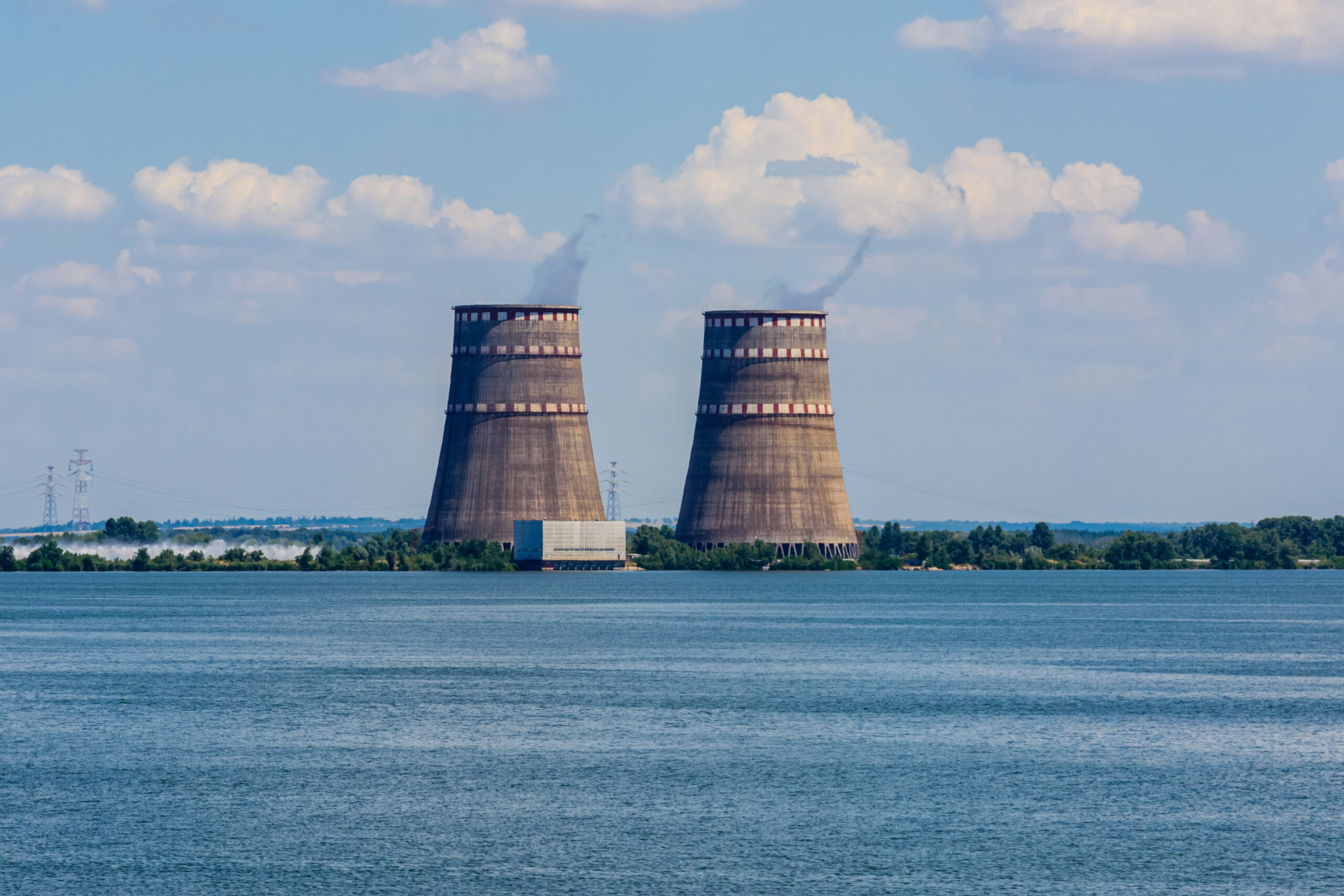 Ucraina, l'Aiea denuncia: "Persi i contatti con la centrale nucleare di Zaporizhzhia"