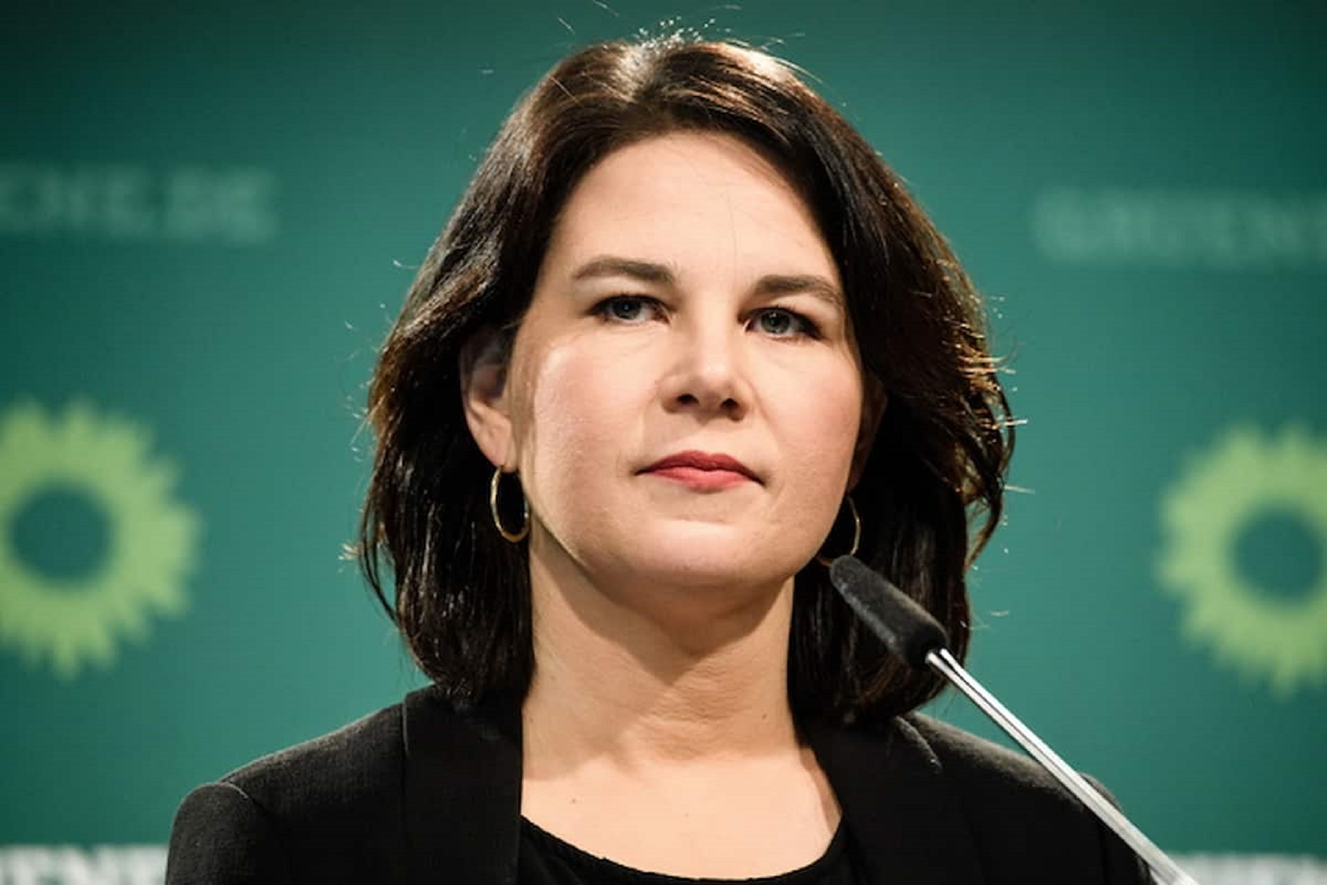 La Germania intima a Putin di finirla di agitare la minaccia nucleare