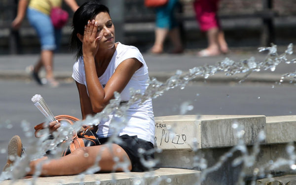 Domenica bollino rosso in 5 città: caldo anomalo a Roma, Perugia, Rieti, Frosinone e Campobasso