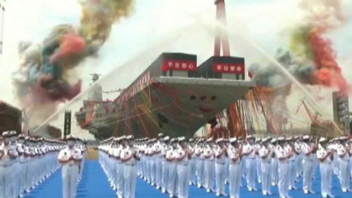 cina-portaerei-fujian Cina, varata la portaerei Fujian: è la prima fornita di catapulte elettromagnetiche