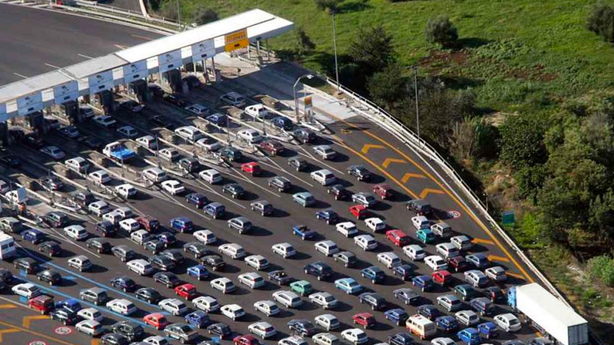 Ponte del 2 giugno, 14 milioni di italiani in viaggio: weekend "caldo" per le autostrade