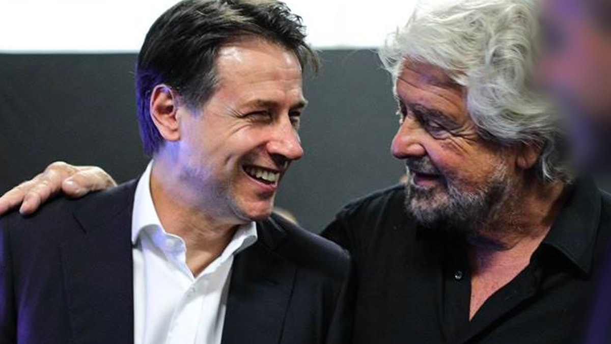 Grillo scrive a Schlein per candidarlo alla guida del Pd: "Sa sempre dove soffia il vento"
