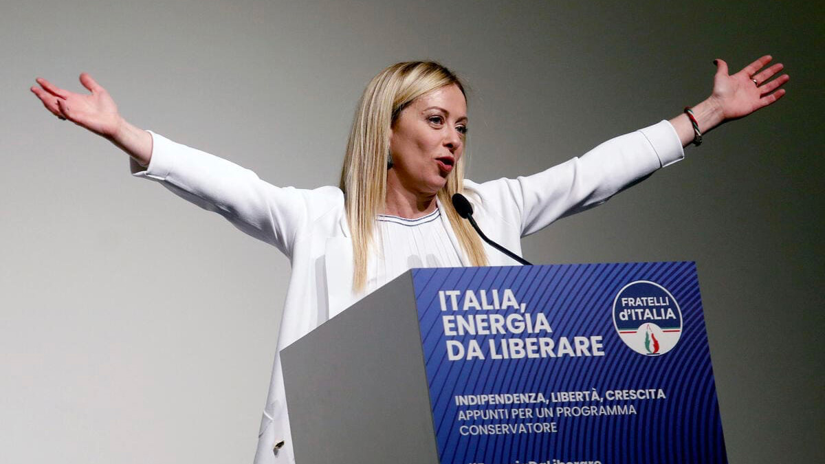 Governo, Meloni: "Deriva autocratica, gli italiani devono decidere del proprio futuro"