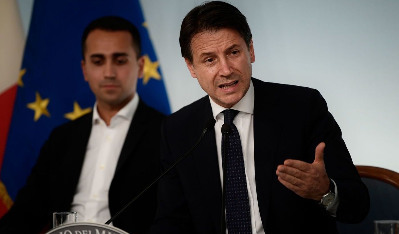 Di Maio attacca Conte e dentro M5s scoppia la rissa tra voci di scissioni e rinfacci Di Maio attacca Conte e dentro M5s scoppia la rissa tra voci di scissioni e rinfacci