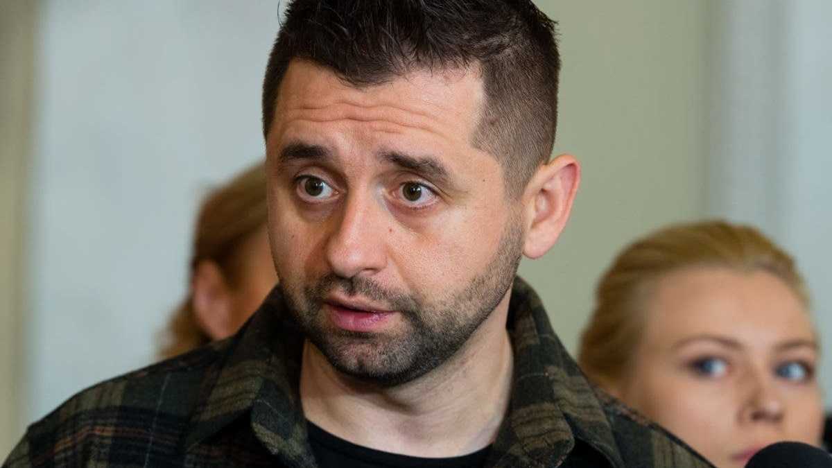 L'Ucraina: "Negoziati con la Russia a fine agosto dopo la nostra controffensiva" L'Ucraina: "Negoziati con la Russia a fine agosto dopo la nostra controffensiva"