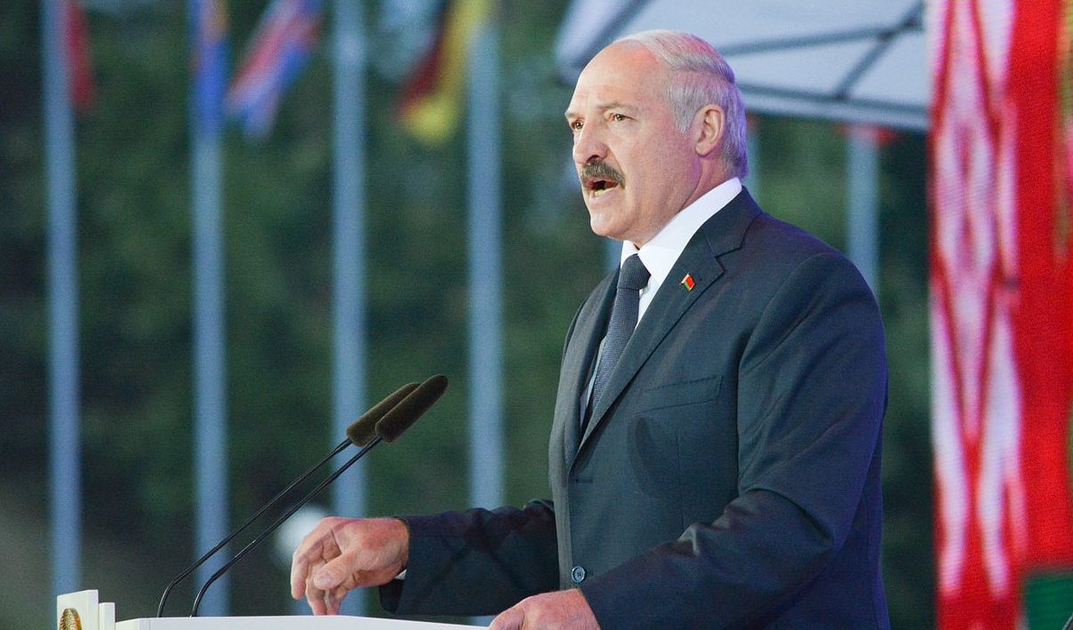 Lukashenko parla di possibili colloqui di pace in autunno