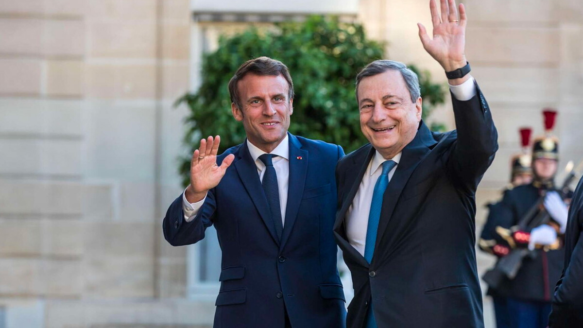 Ucraina, Macron e Draghi a colloquio all'Eliseo: "Obiettivo autonomia energetica"