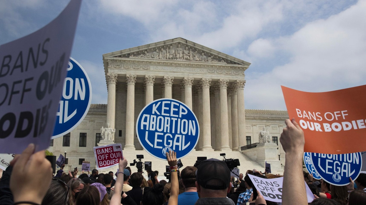 Florida, il tribunale impedisce a una sedicenne di abortire: la sentenza shock