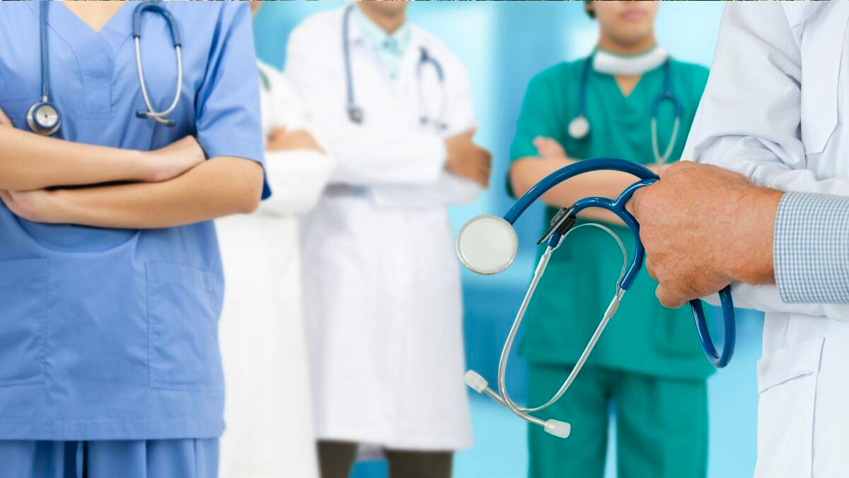 Il Sindacato dei Medici denuncia: "Gli ospedali resteranno senza personale". Ecco quanti vanno via