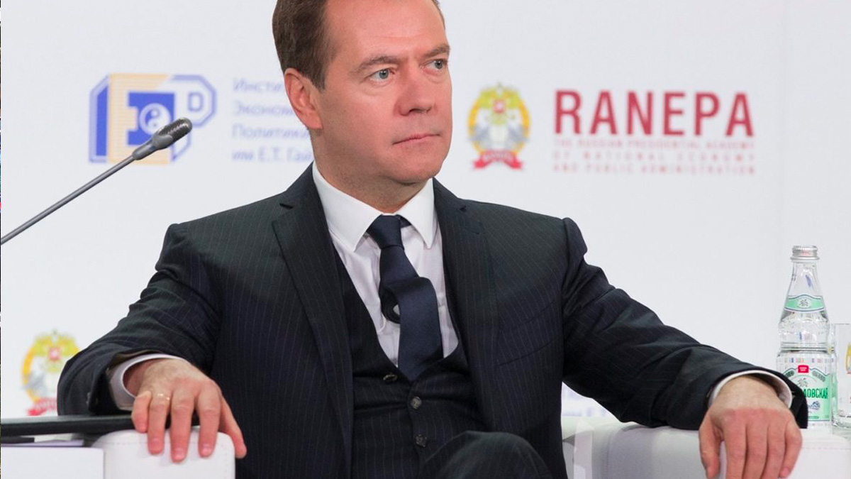 Medvedev, minacce mafiose: "Anche nelle centrali nucleari della Ue possono succedere incidenti..."