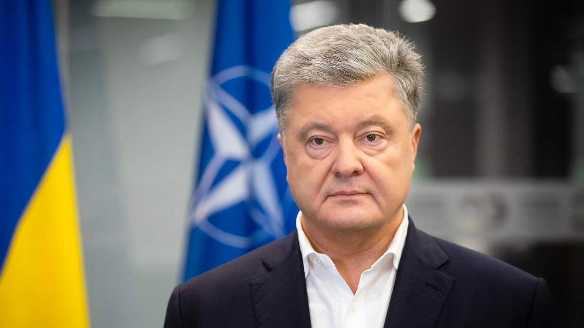 Ucraina, l'ex presidente Poroshenko: "Potremmo essere attaccati dalla Bielorussia"