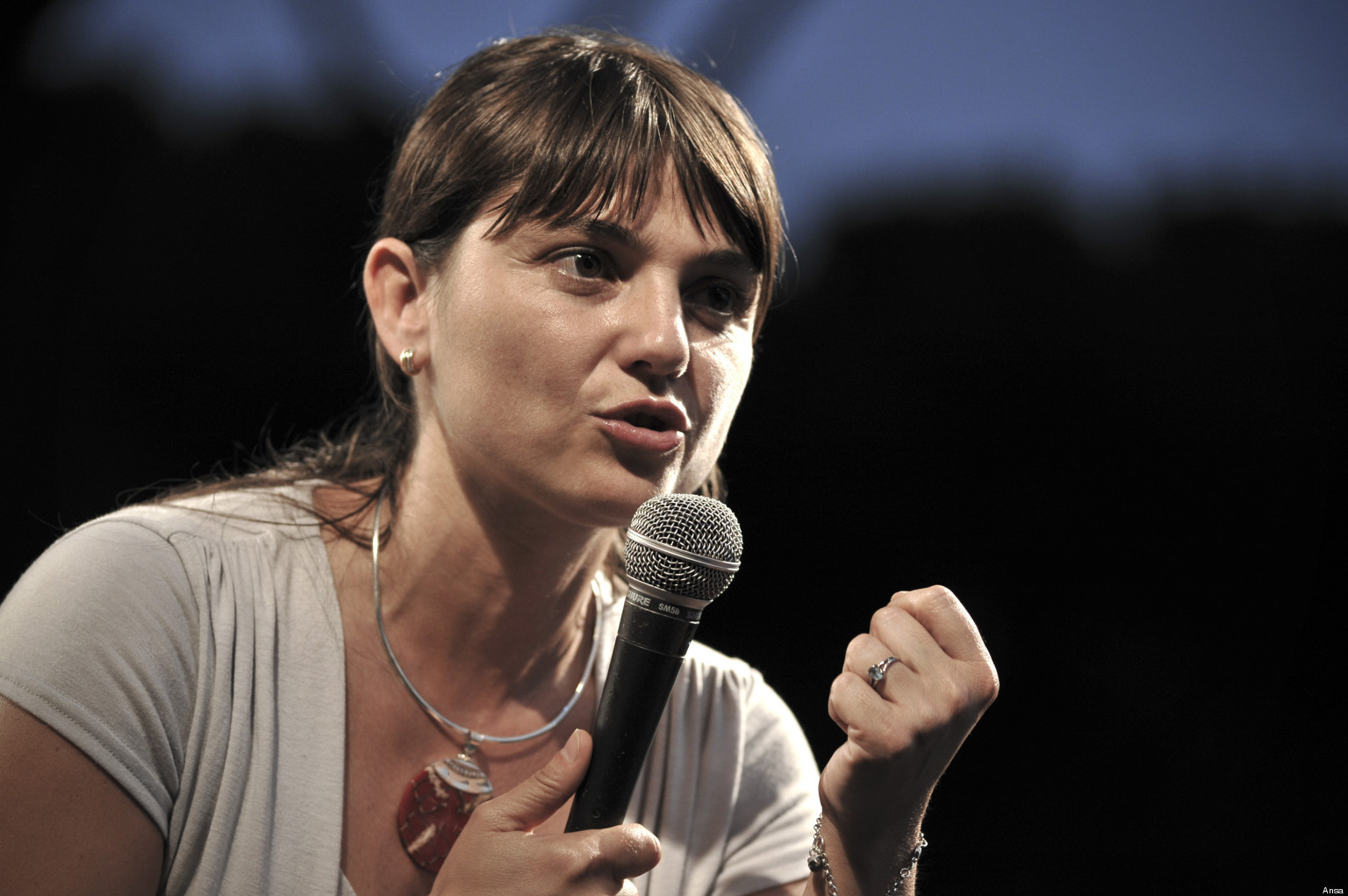 Serracchiani (Pd) sul caso Donzelli-Delmastro: "Opposizione unita sulla mozione di censura"
