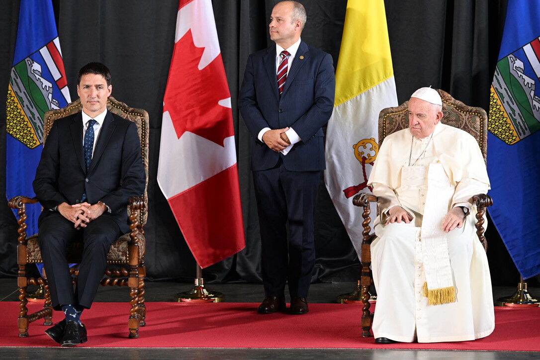 Papa Francesco in Canada: inizia il 'viaggio penitenziale' per chiedere scusa ai popoli indigeni