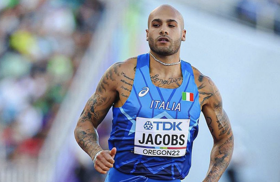 Jacobs costretto al ritiro: rinuncia alla semifinale dei 100 metri ai Mondiali di atletica