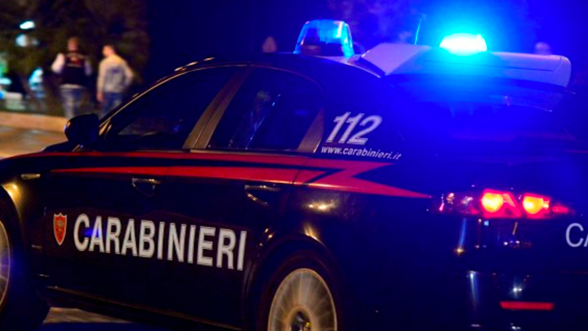 Investe con l'auto e uccide la figlia dopo una lite: anziano arrestato ai carabinieri