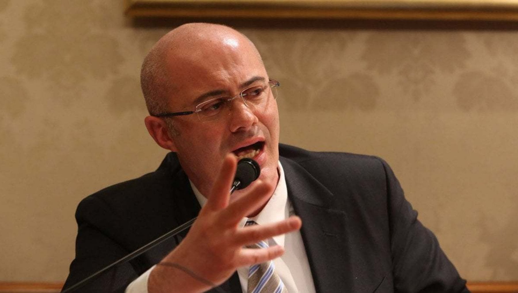 d’incà M5s, anche D'Incà lascia il Movimento: "Da irresponsabili non dare la fiducia a Draghi"