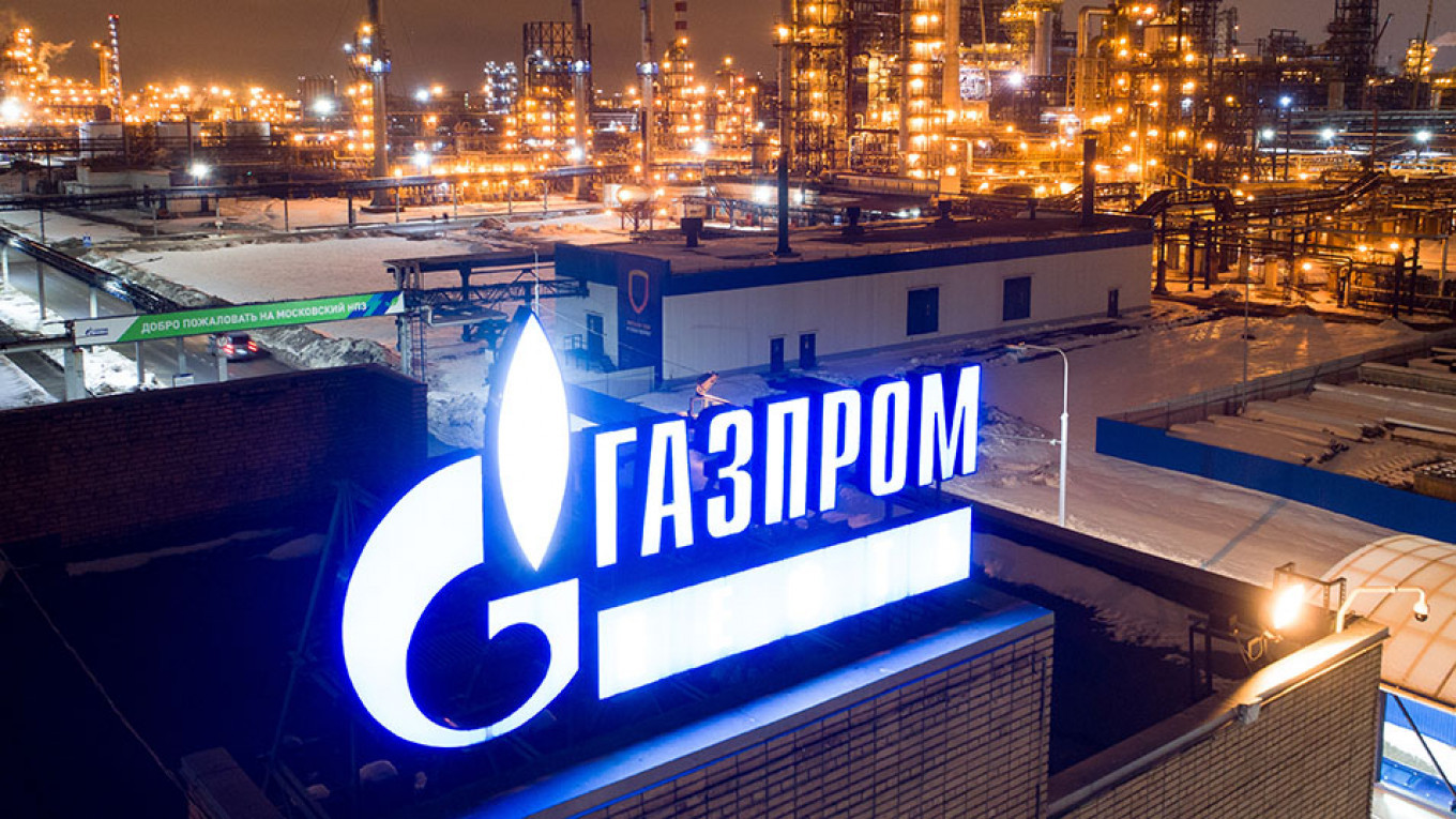 Gazprom chiude i rubinetti all'Europa: "Da lunedì meno gas all'Ucraina"