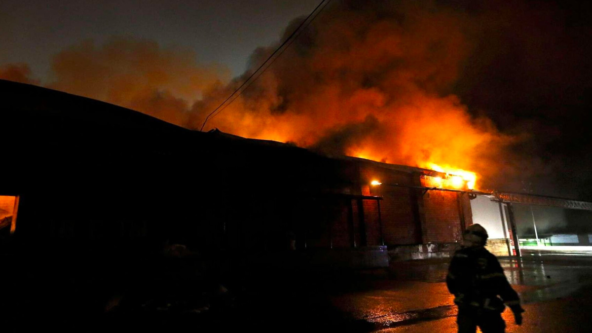 Mosca, drammatico incendio in un ostello: i morti sono almeno 8