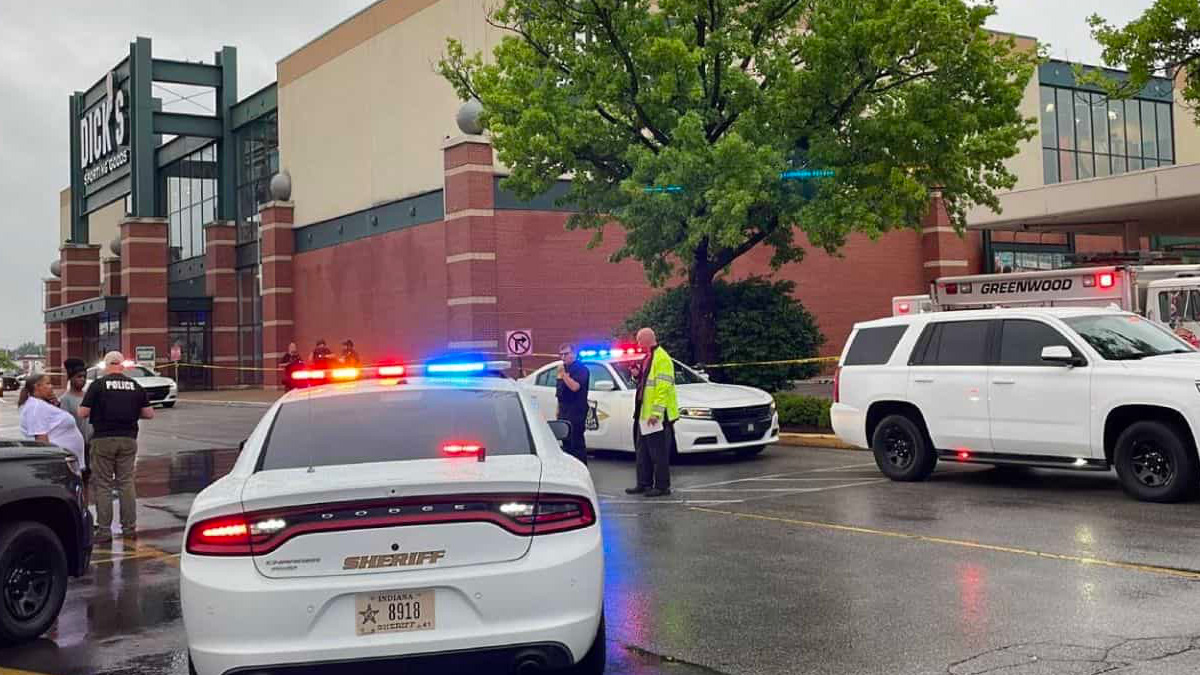 Usa, sparatoria in un centro commerciale: il bilancio è di 4 morti e 2 feriti