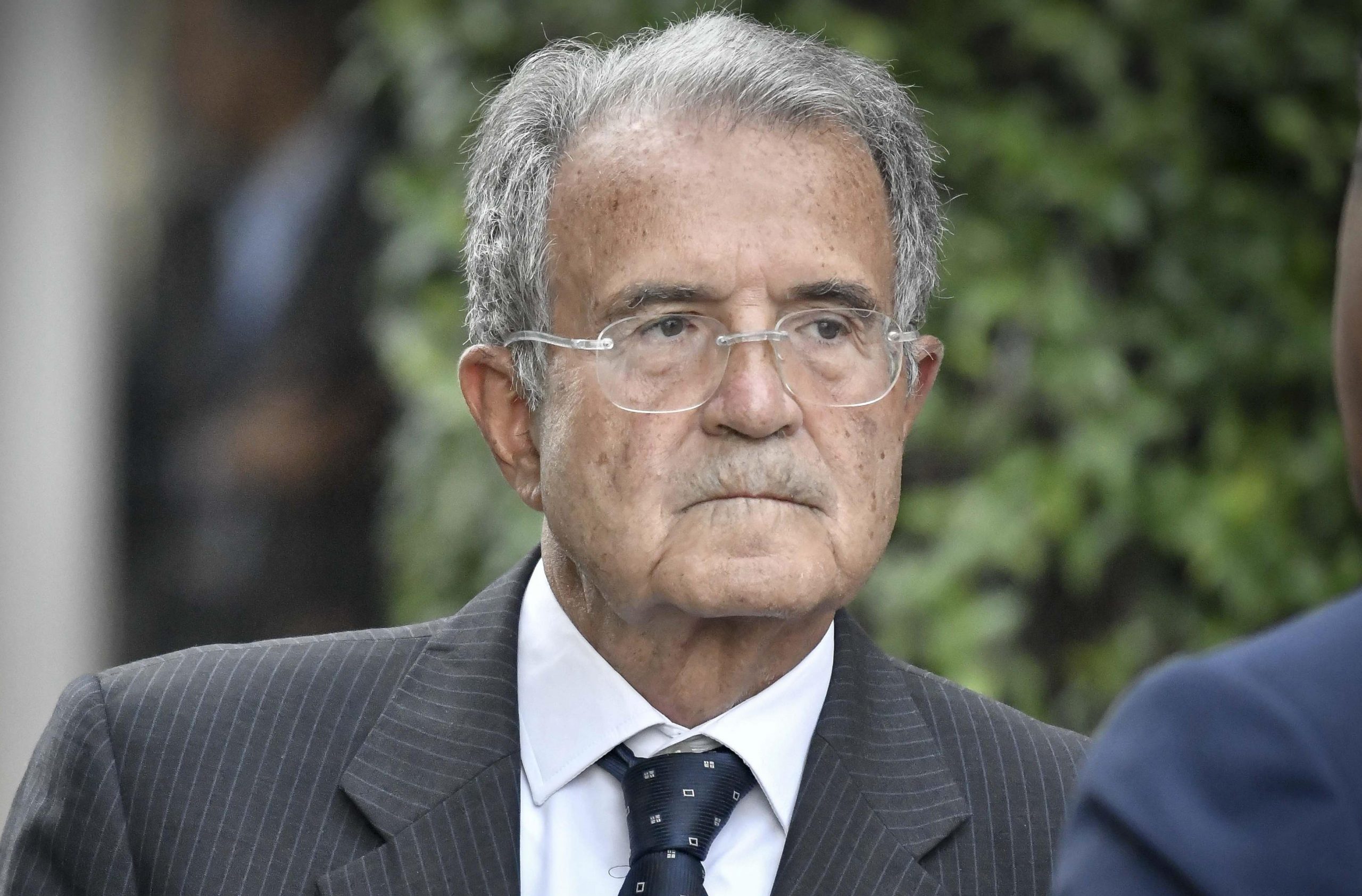 Salario minimo, Prodi: "Se l'Italia non lo vota è una vergogna"