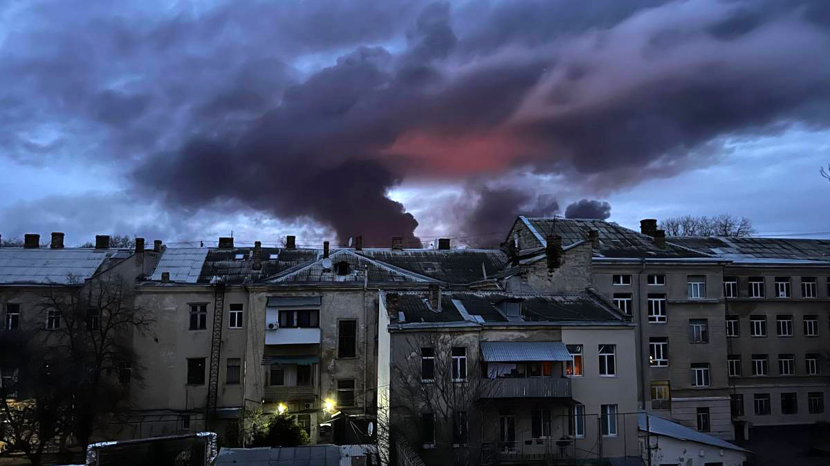 Ucraina, missili su Odessa: sale a 20 il numero dei morti, tra loro 2 bambini