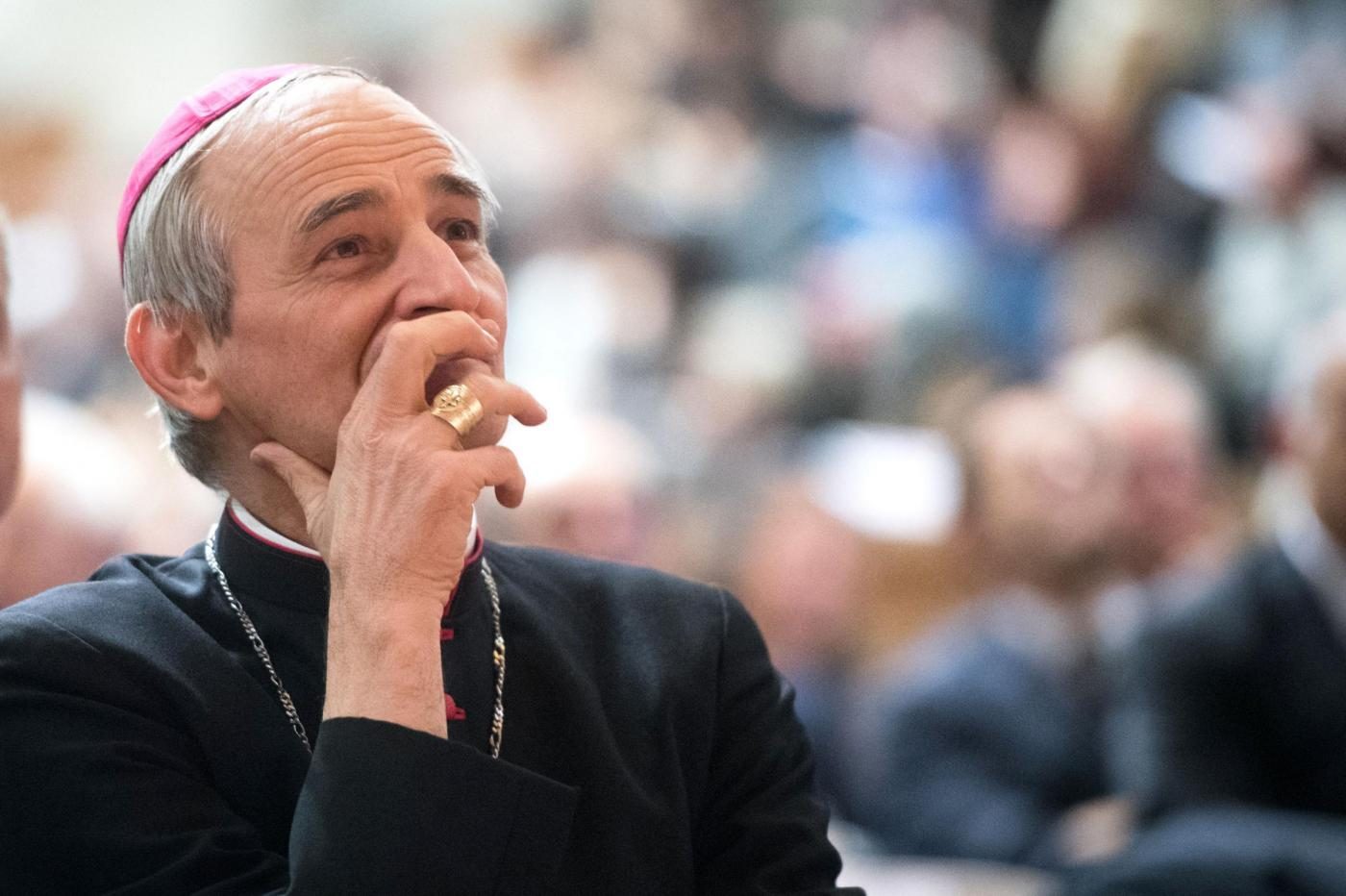 Il cardinale Zuppi: "La gloria di Dio non è quella degli influencer"