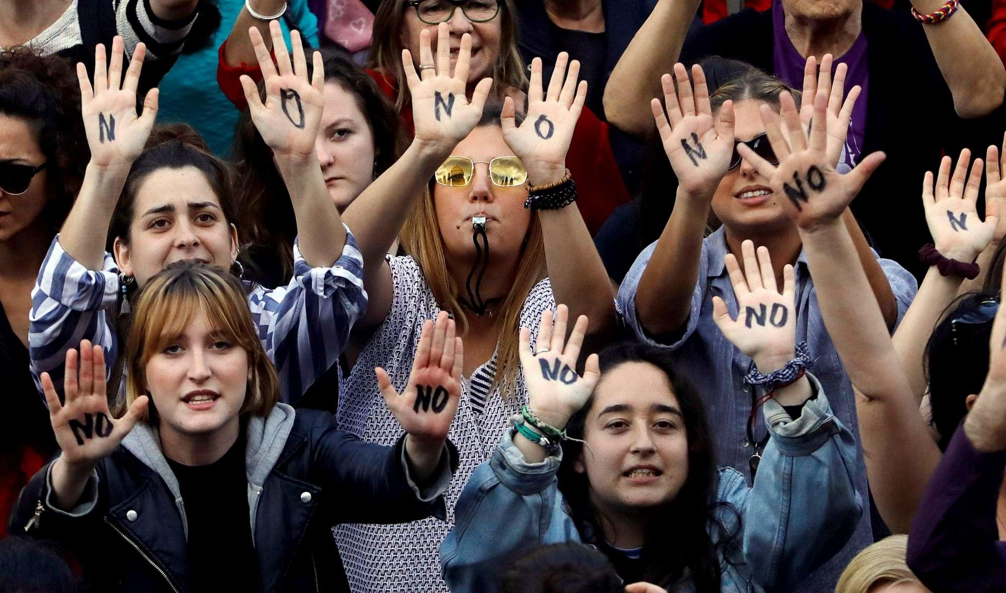 Spagna, approvata la legge del "solo sì è sì": sesso senza consenso esplicito è stupro