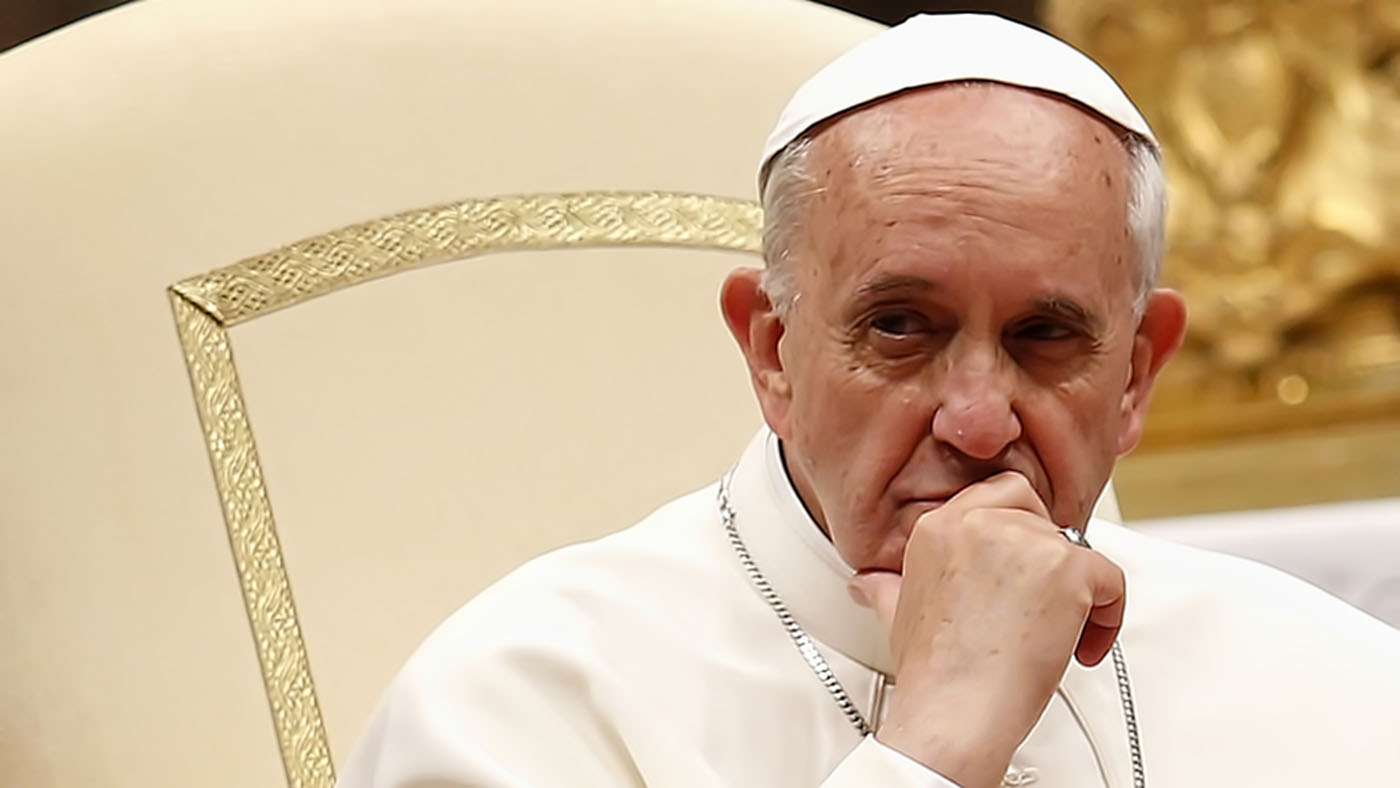 Papa Francesco "compie" 10 anni: "Ora regalatemi la Pace"