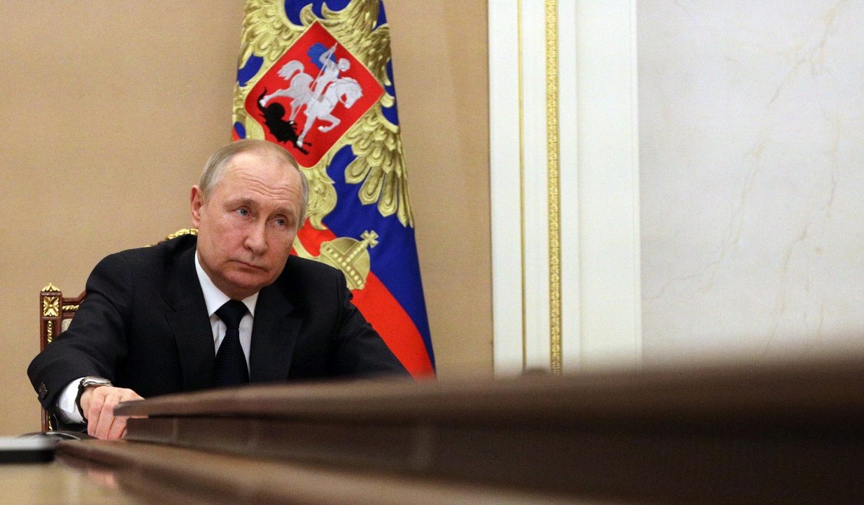 Ucraina, Putin rivendica ancora la guerra: "Per proteggere il Donbass ma anche la Russia da Kiev"