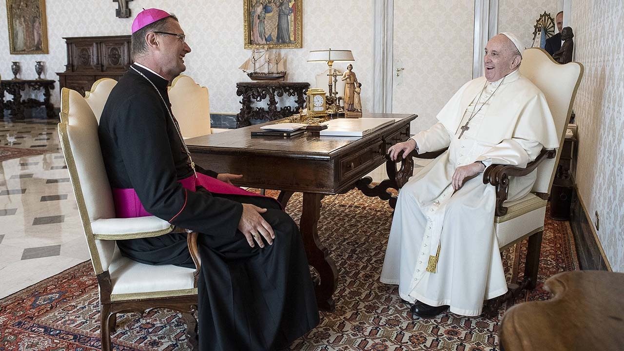 Il nunzio apostolico a Kiev: "Un negoziato Ucraina-Russia è difficile ma..."
