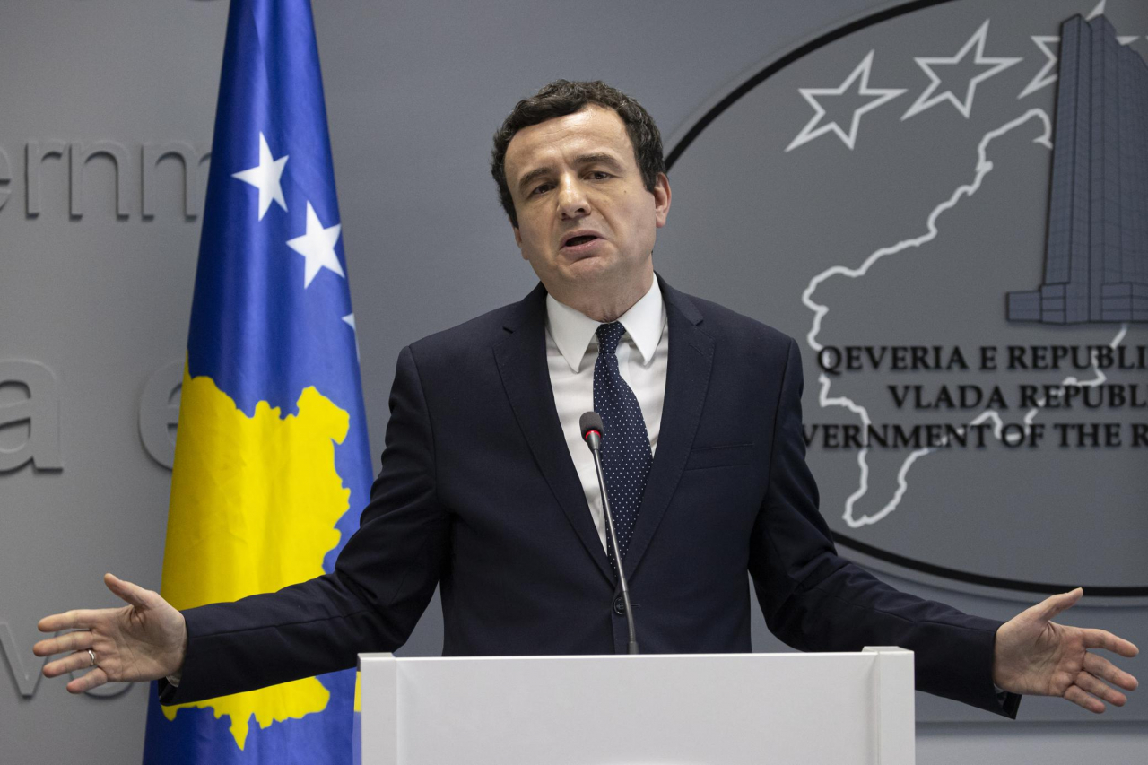 Kosovo, il premier rinvia di 30 giorni il provvedimento su targhe e visti d'ingresso