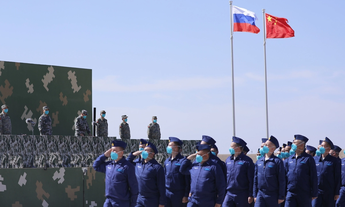 militari-russia-cina La Cina invia militari in Russia: "Esercitazioni congiunte con India, Bielorussia e Tagikistan"