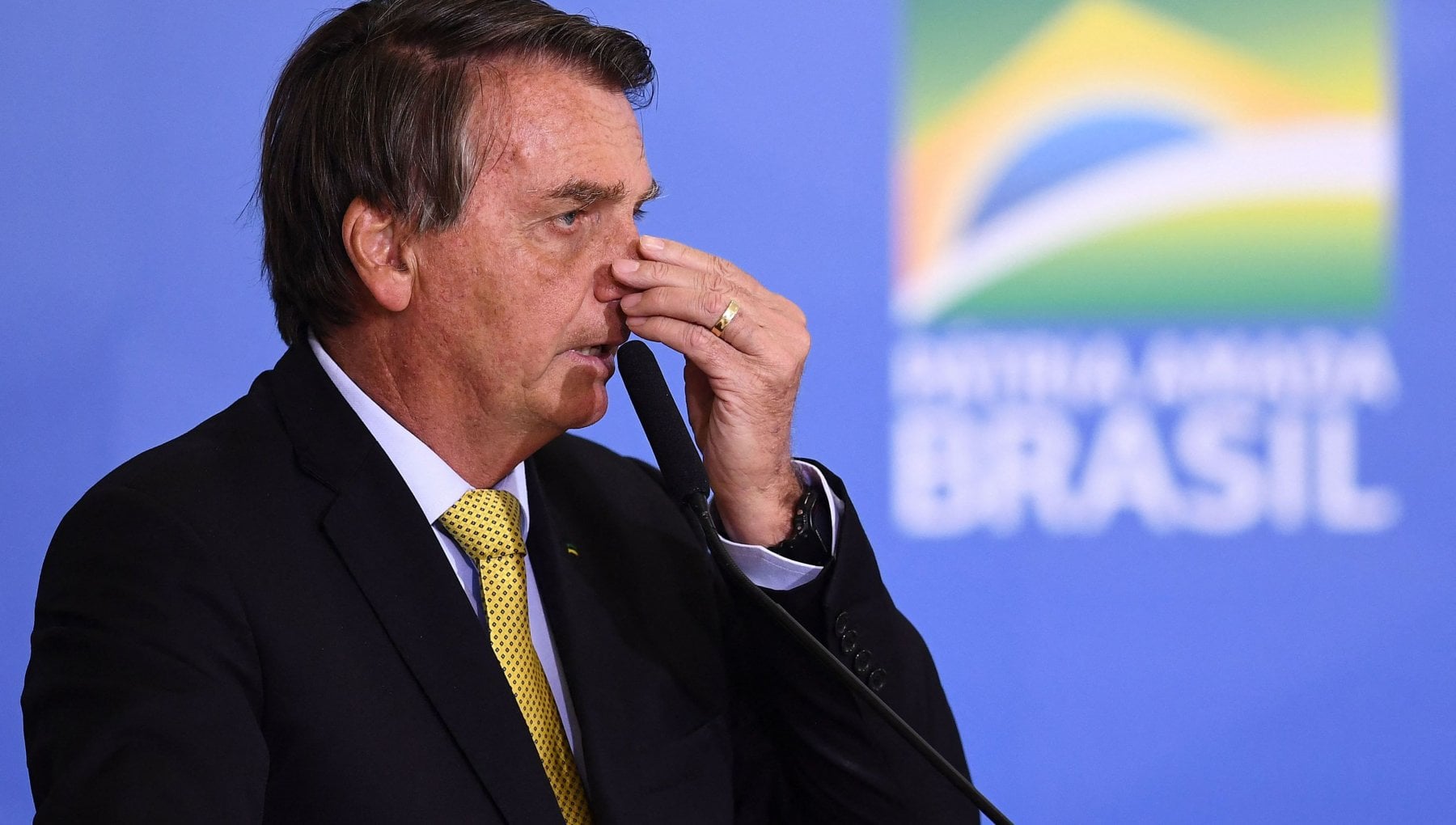Bolsonaro ora recita la parte del pentito: "Mi rammarico per l'8 gennaio, è incredibile quello che è successo"