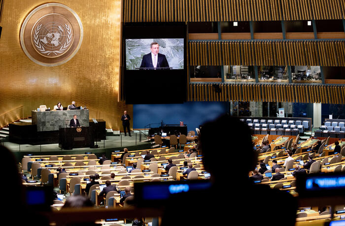 Draghi si rivolge a Guterres: "L'unica risposta è unire gli sforzi, l'Onu sia una guida"