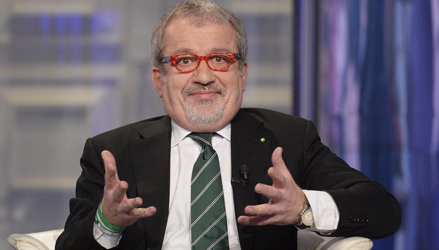 Maroni dice quello che tutti pensano: "Salvini a casa, è ora di un nuovo segretario della Lega"