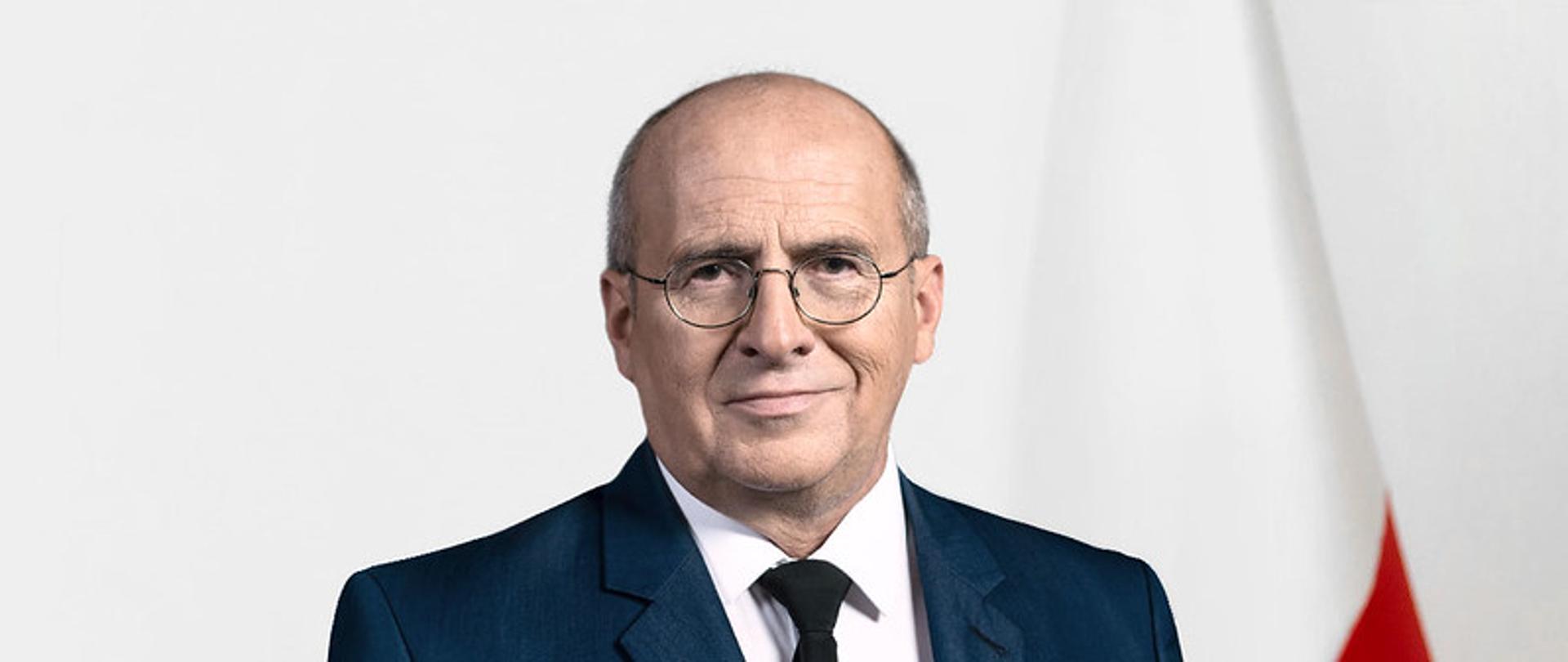 1920×810 La Polonia nazionalista incalza la Nato: "Dia una risposta devastante alla Russia sull'uso di armi nucleari"