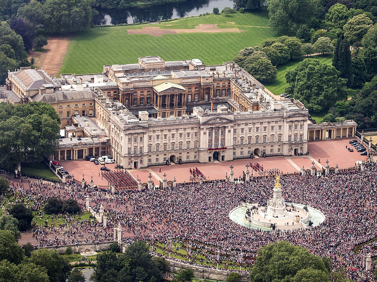 Regina Elisabetta, cosa è il piano "London Bridge"?