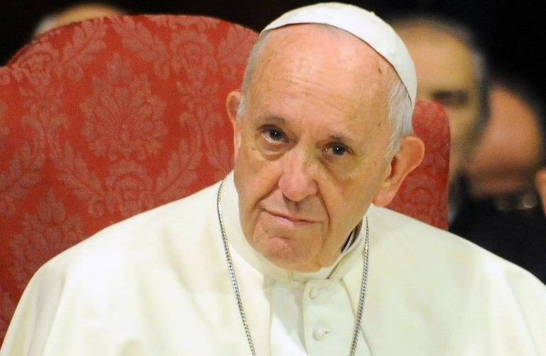 Papa Francesco lo dice chiaro: "Il mondo è sconvolto da una guerra mondiale"