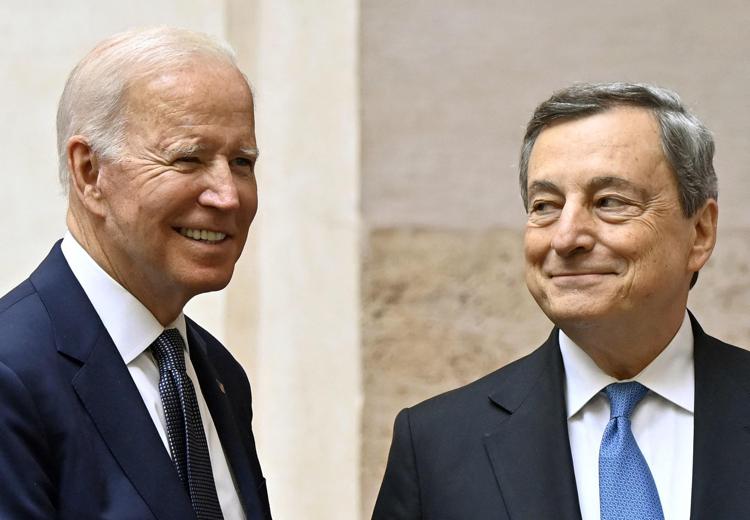 Biden elogia Draghi: "La sua una voce potente, grazie per la sua leadership"
