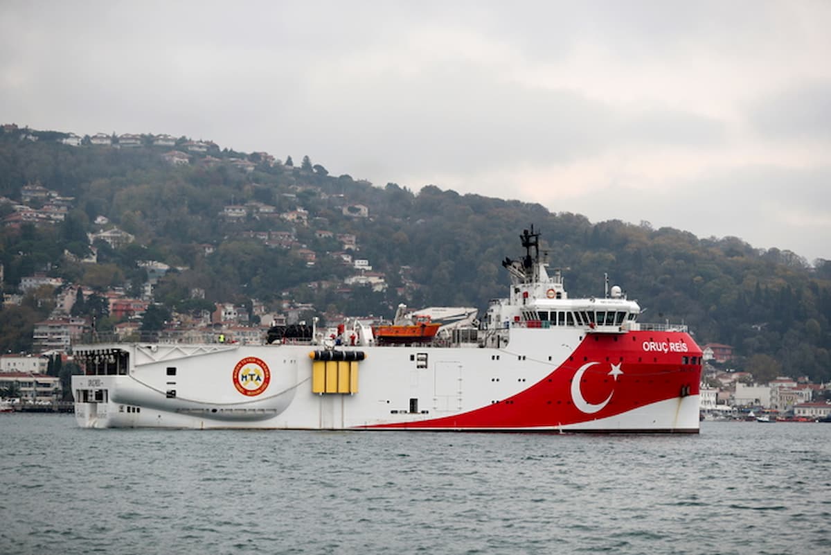 Turchia, tensione sul Mar Egeo: "Reagiremo all'impertinenza della Grecia"