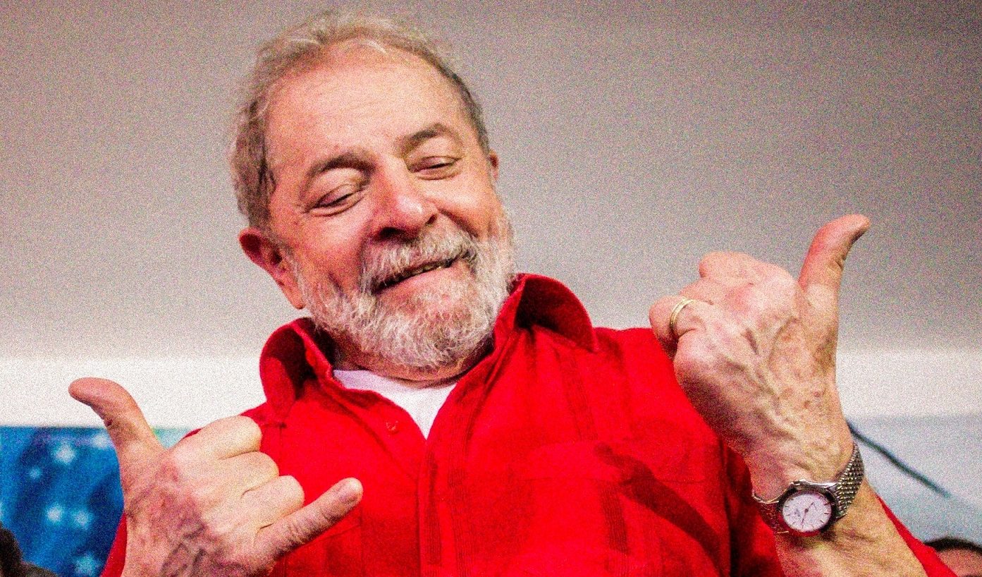 Brasile, Lula in testa al ballottaggio mentre è guerra alla fake news
