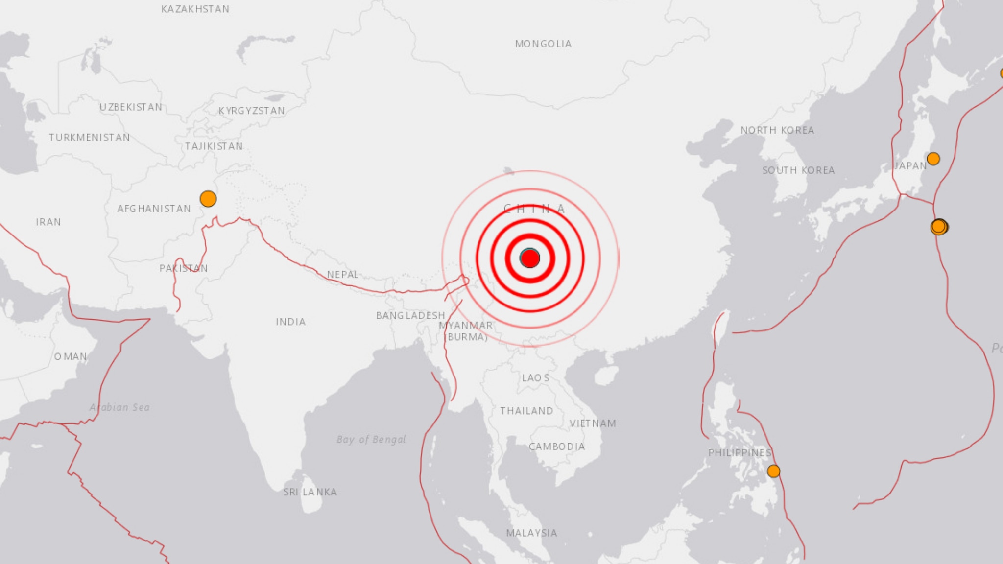 Cina, terremoto di magnitudo 6.8 nella provincia di Sichuan: salgono a 13 i morti