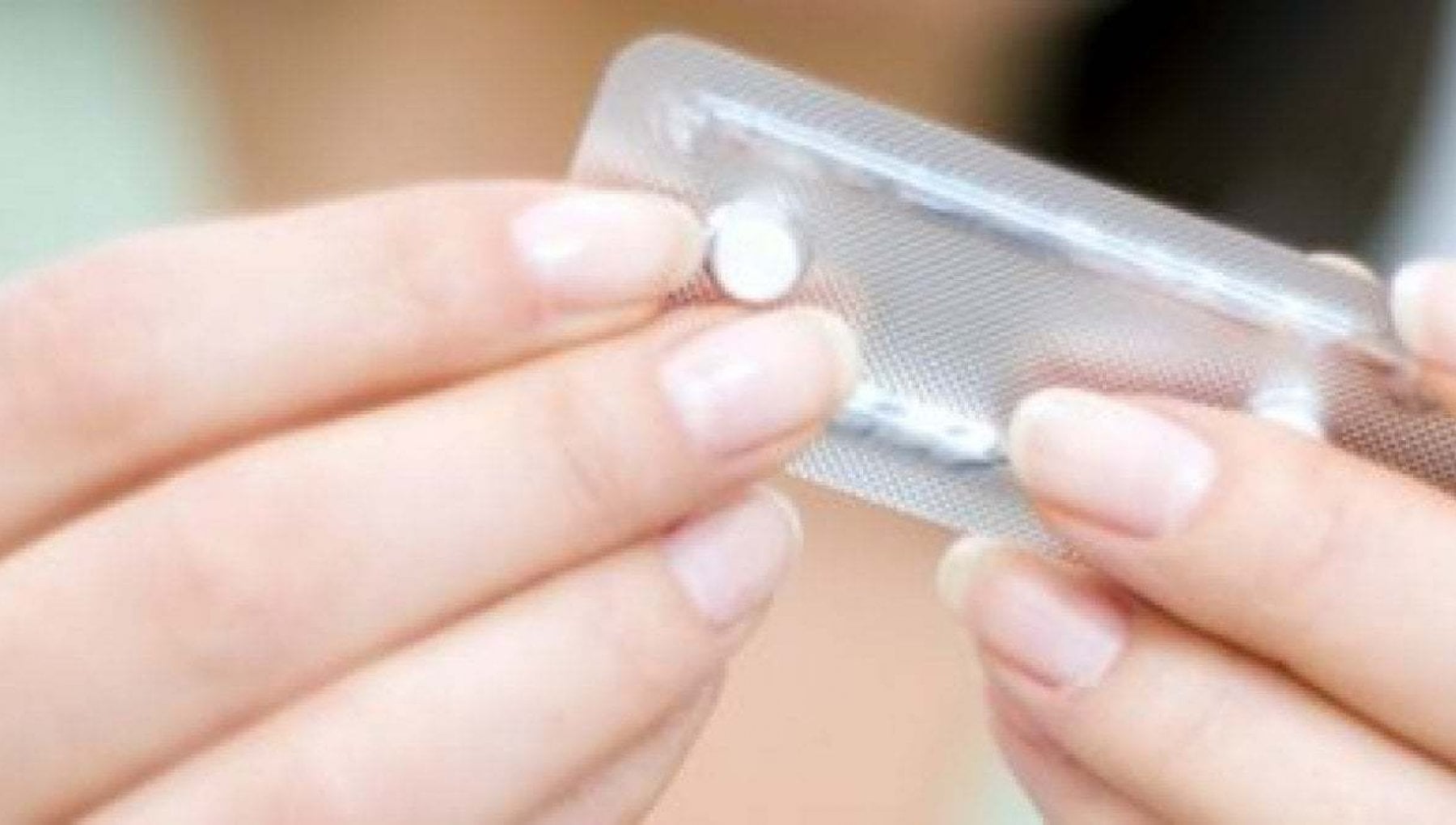 Francia, la pillola del giorno dopo sarà gratuita per tutte le donne