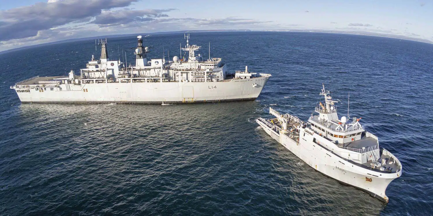 Gb, il Guardian rivela: "Navi della Marina russa vicino alle nostre acque territoriali"