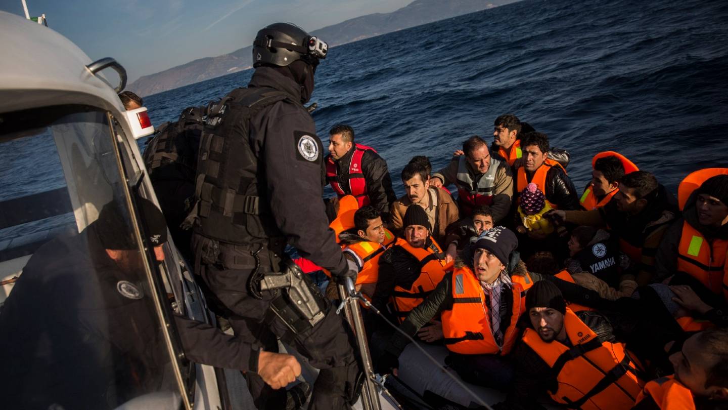 Migranti, il Parlamento europeo boccia il bilancio di Frontex
